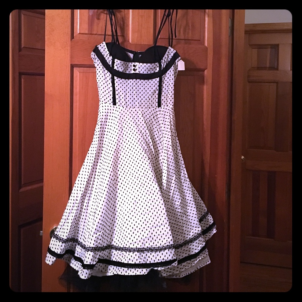Blacklist Black & White Dot Dress - Sz L